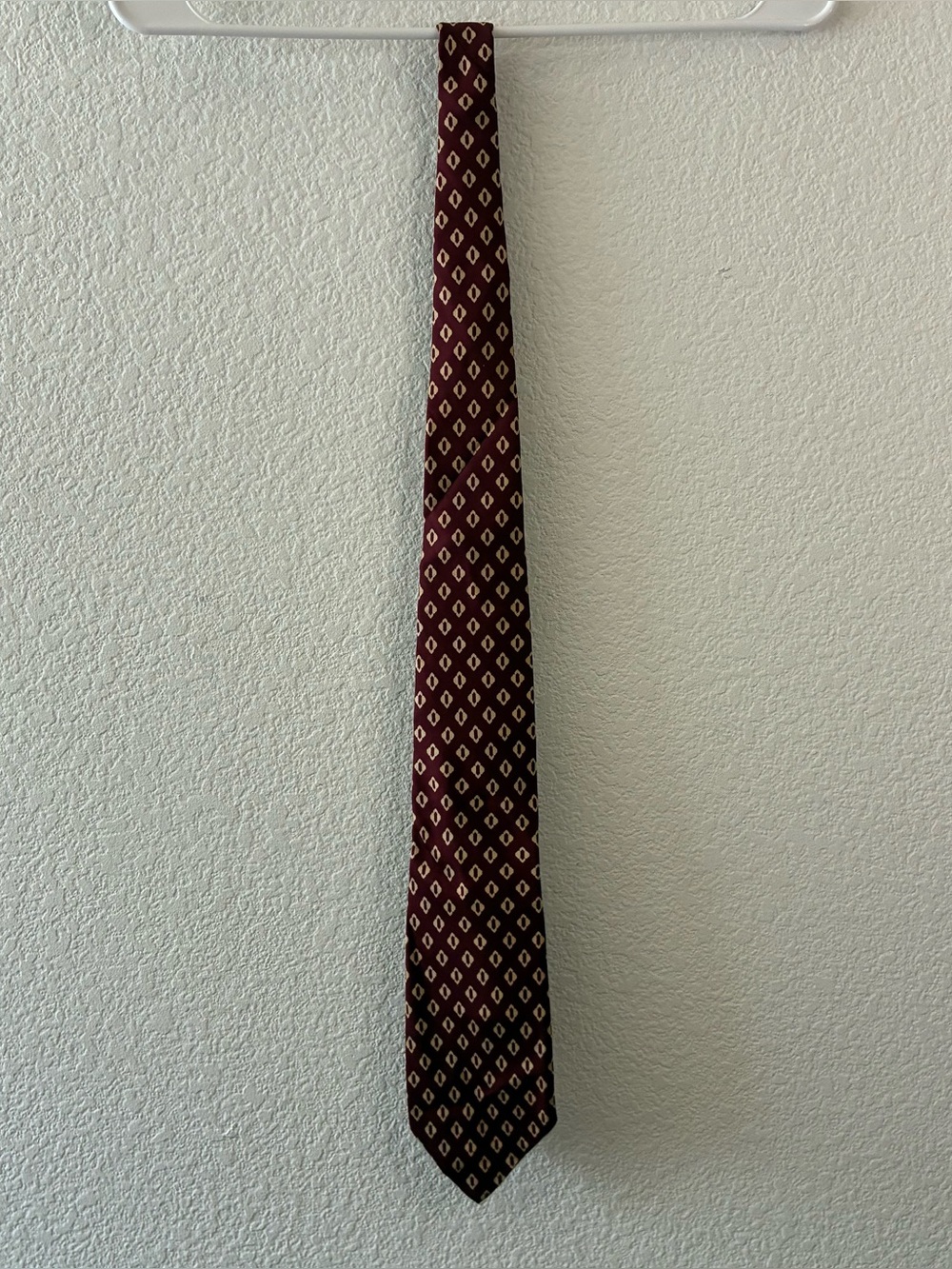 CHRISTIAN DIOR GEOMETRIC DESIGN SILK NECKTIE